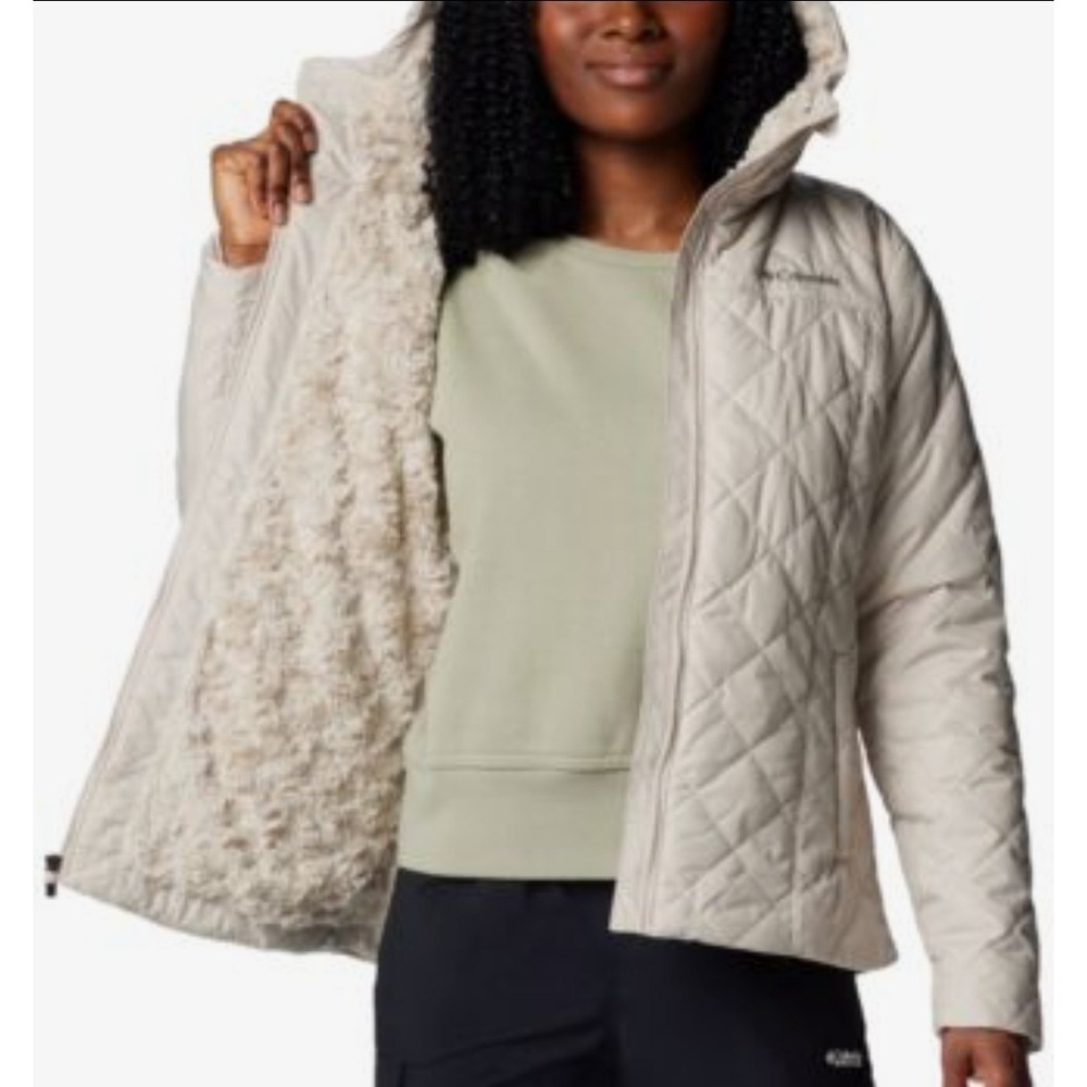 Columbia Women's Cream Quilted Puffer Jacket with Faux-Fur Lining